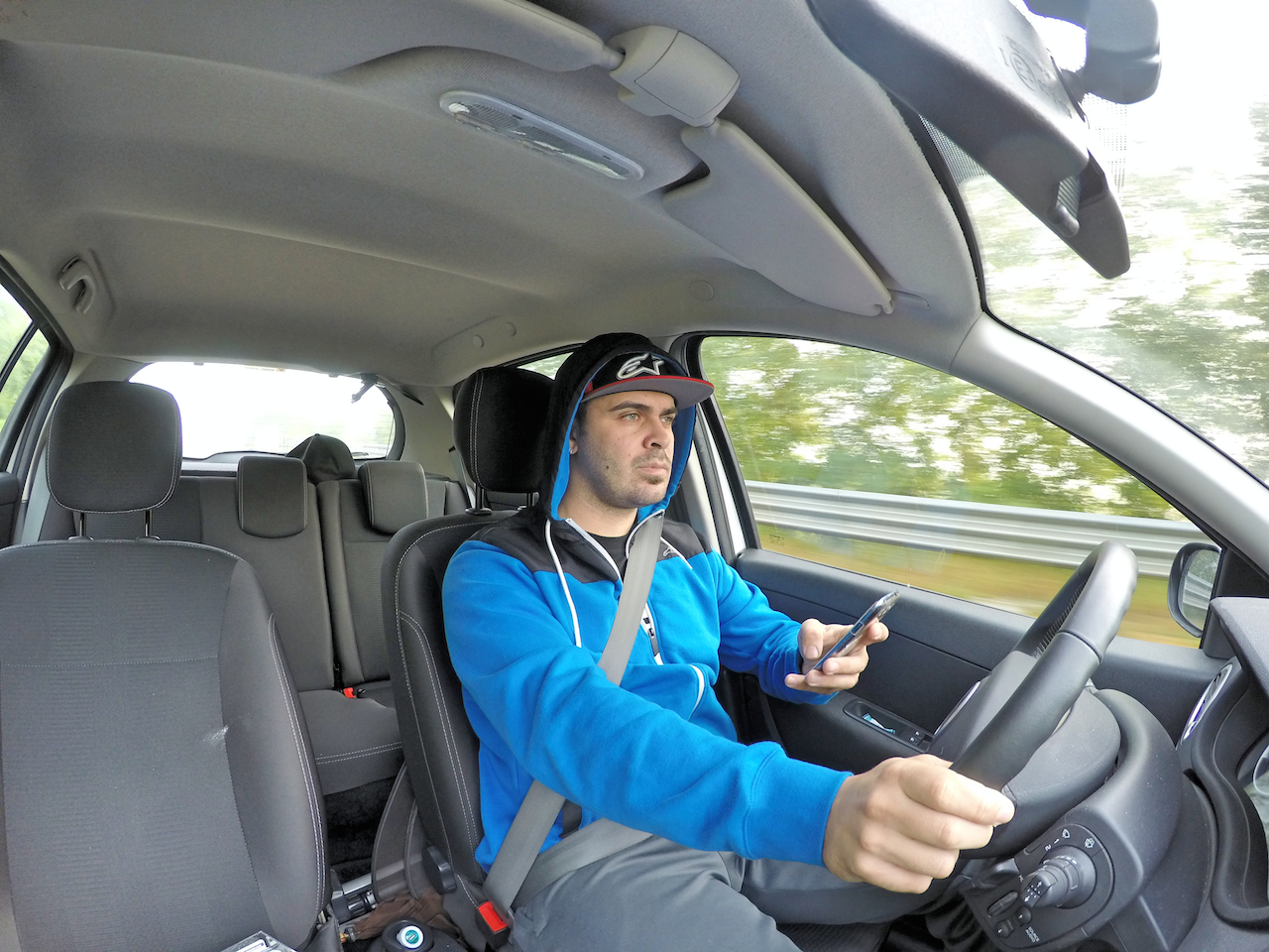 DCIM100GOPROGOPR1037.